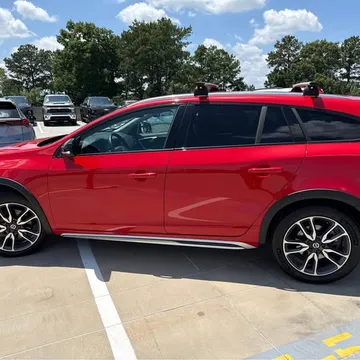 2017 Volvo V60 Cross Country T5