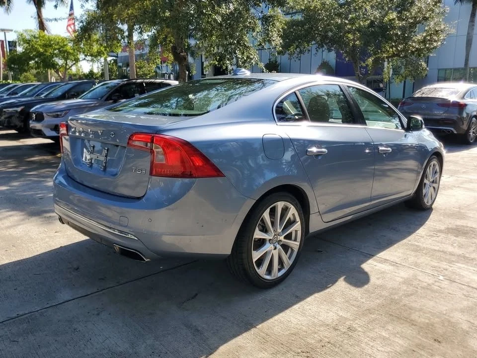 2017 Volvo S60 2nd Gen - Image 5 of 14