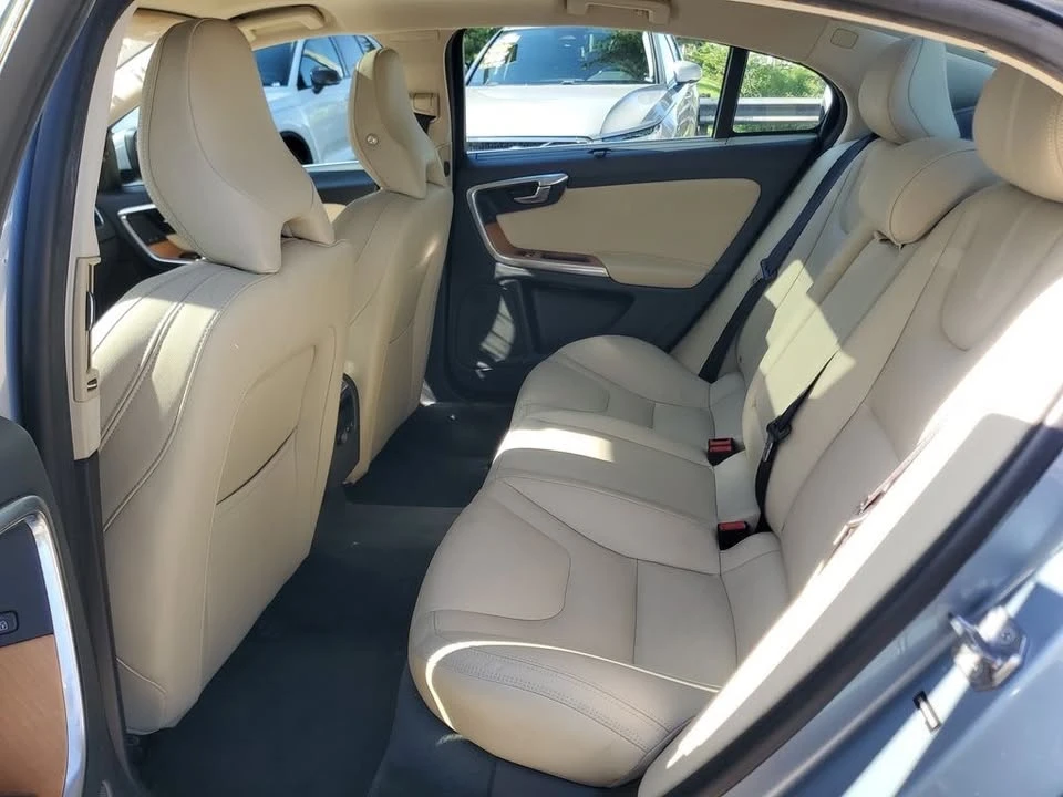 2017 Volvo S60 2nd Gen - Image 8 of 14