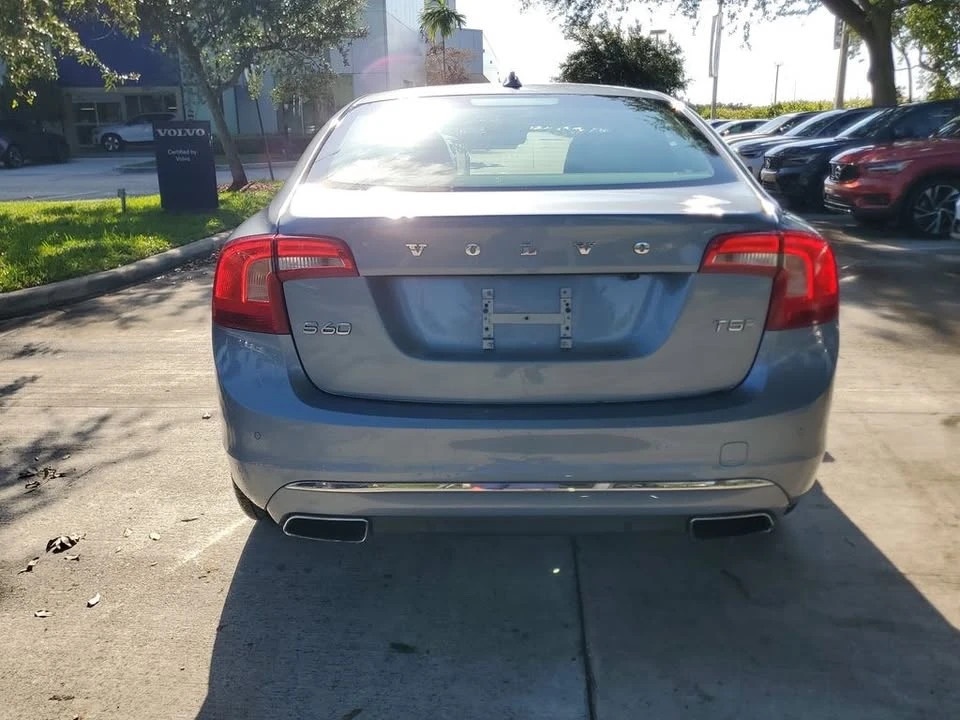 2017 Volvo S60 2nd Gen - Image 4 of 14