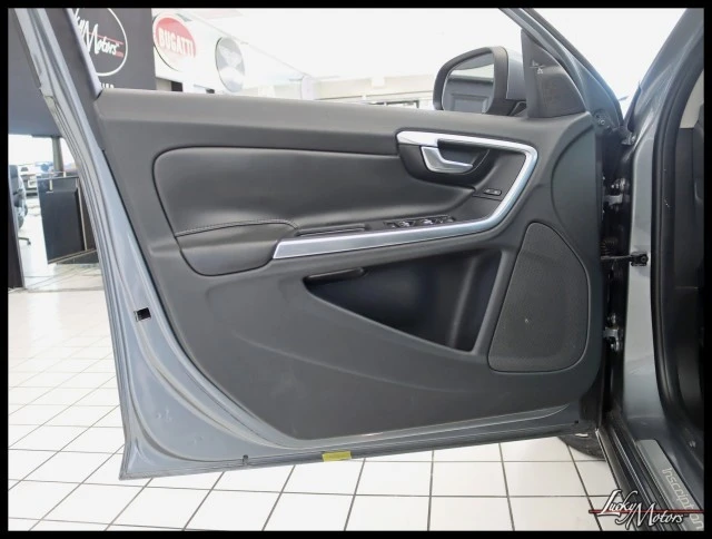 2017 Volvo S60 2nd Gen - Image 28 of 31