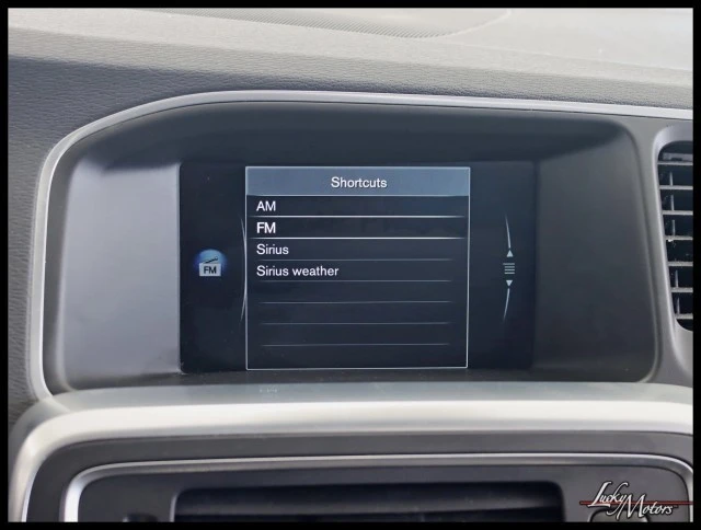 2017 Volvo S60 2nd Gen - Image 17 of 31