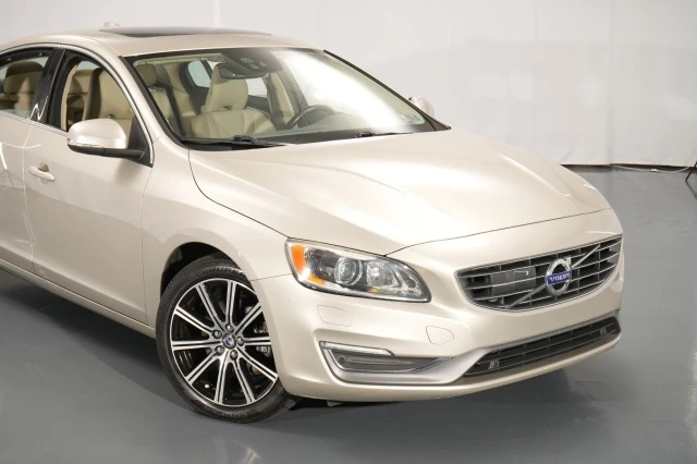 2017 Volvo S60 2nd Gen - Image 8 of 31