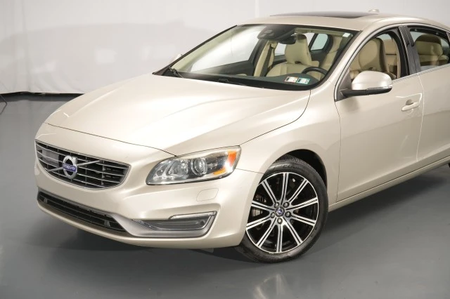 2017 Volvo S60 2nd Gen - Image 4 of 31