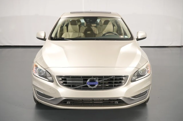 2017 Volvo S60 2nd Gen - Image 5 of 31