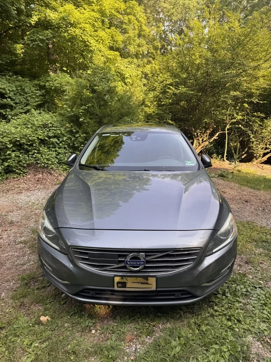 2017 Volvo S60 2nd Gen - Image 3 of 12