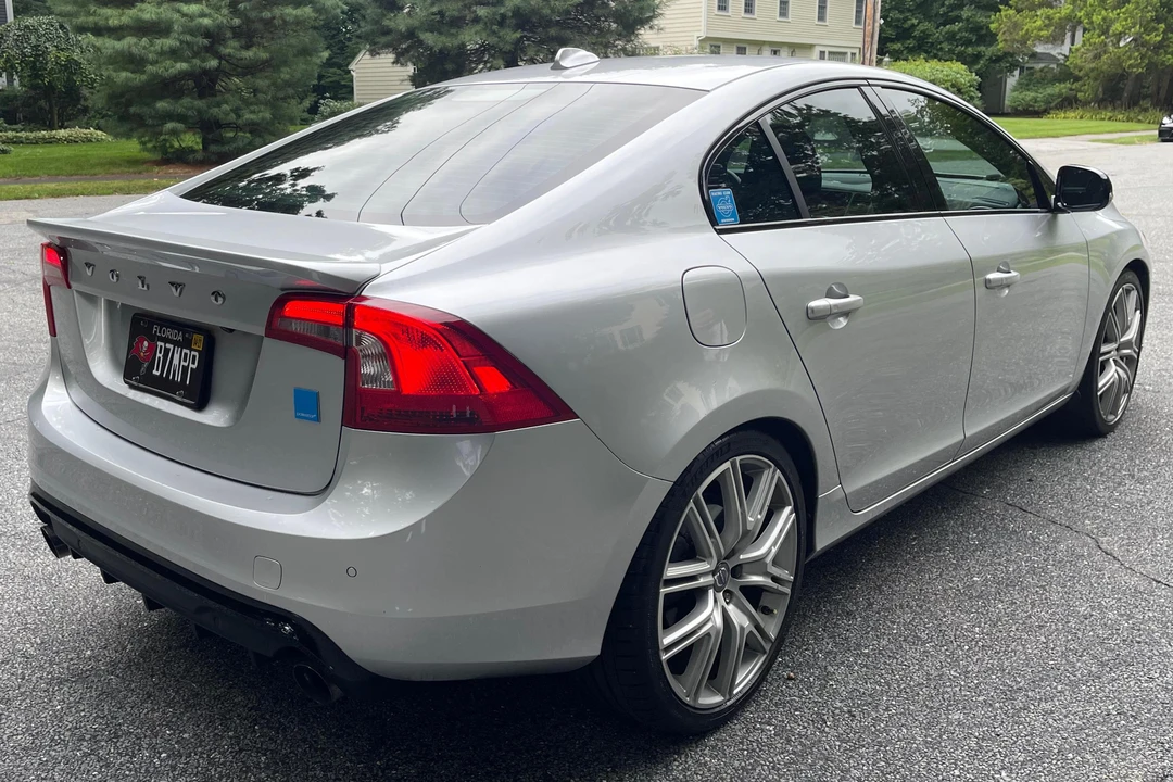 2017 Volvo S60 2nd Gen - Image 4 of 31