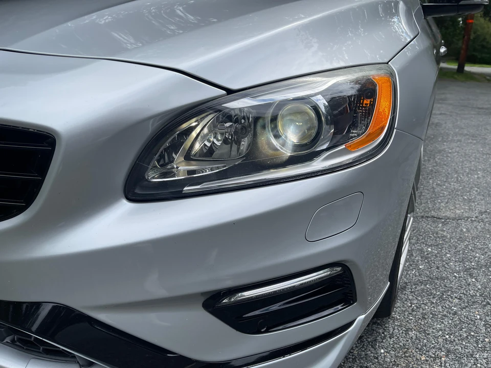 2017 Volvo S60 2nd Gen - Image 30 of 31