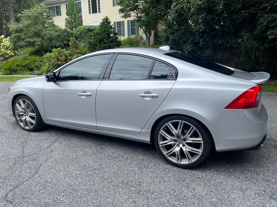 2017 Volvo S60 2nd Gen - Image 11 of 31