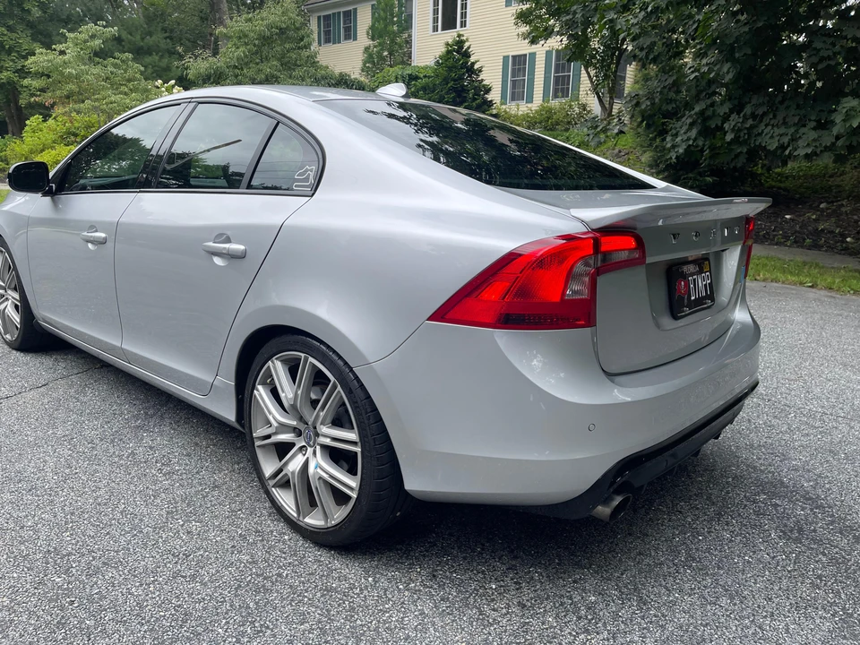 2017 Volvo S60 2nd Gen - Image 12 of 31