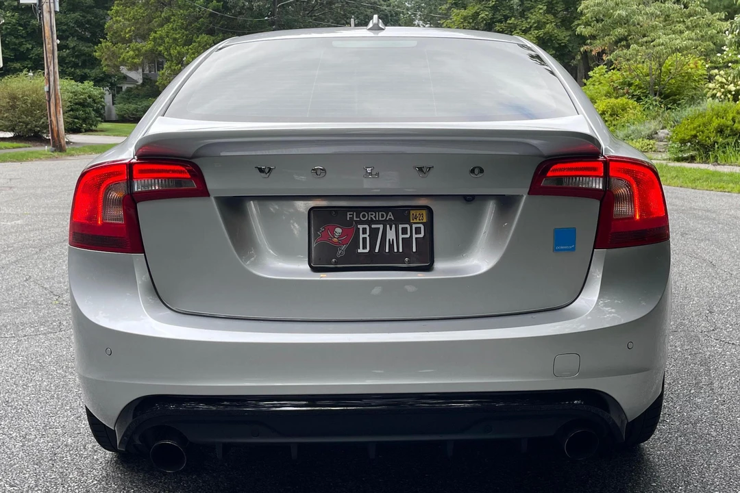 2017 Volvo S60 2nd Gen - Image 5 of 31