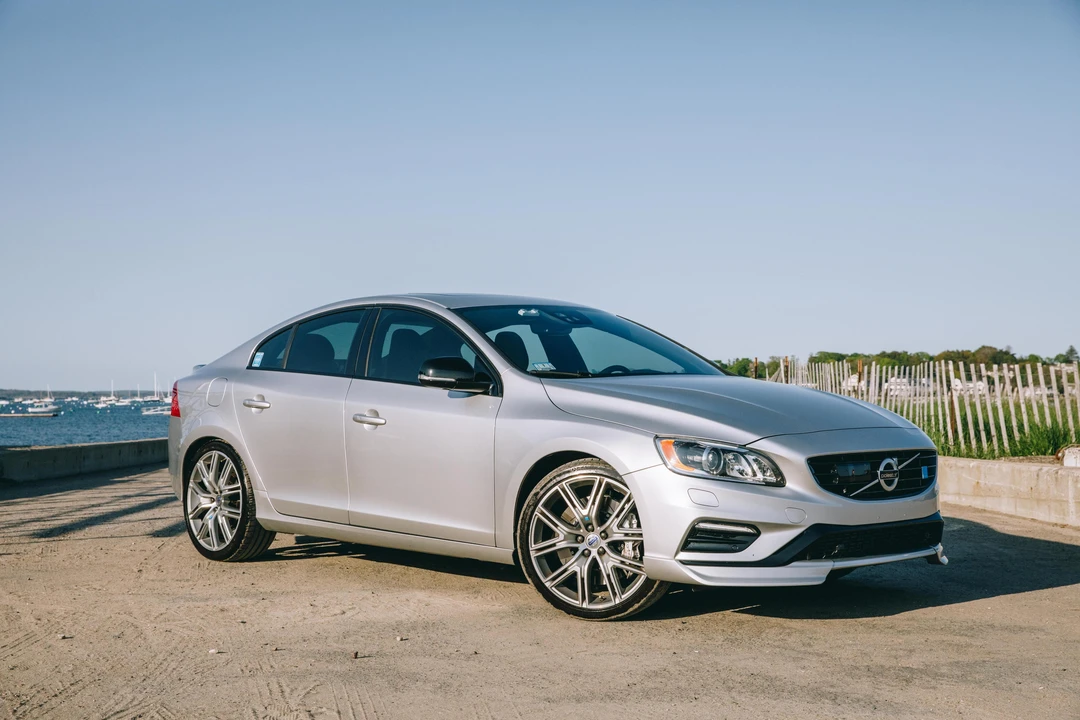 2017 Volvo S60 2nd Gen - Image 22 of 31