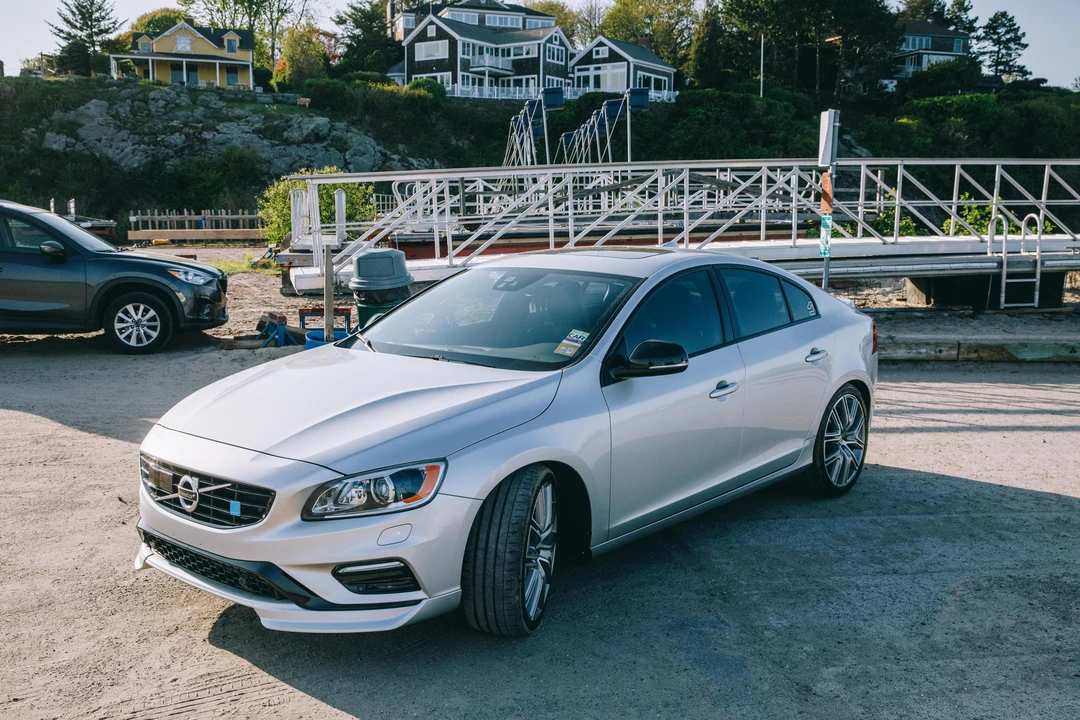 2017 Volvo S60 2nd Gen - Image 8 of 31