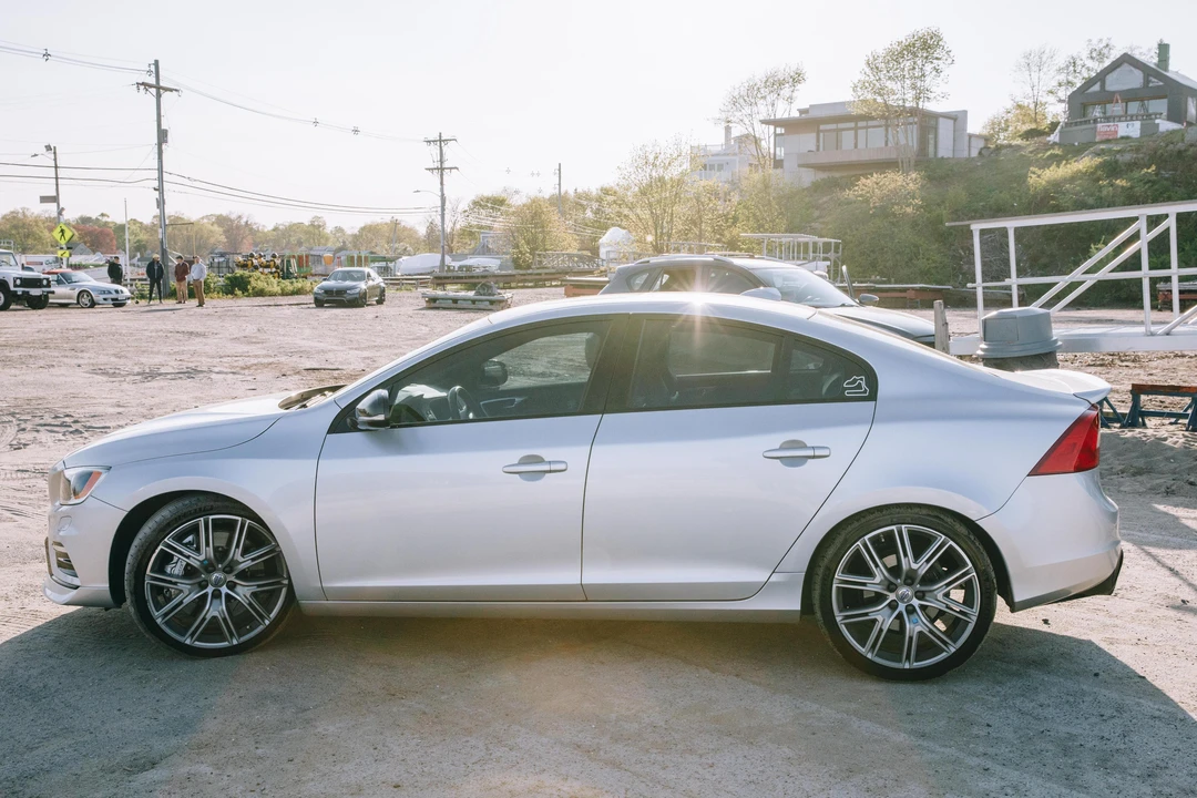 2017 Volvo S60 2nd Gen - Image 10 of 31