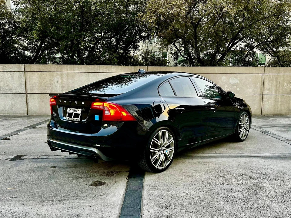 2017 Volvo S60 2nd Gen - Image 10 of 31