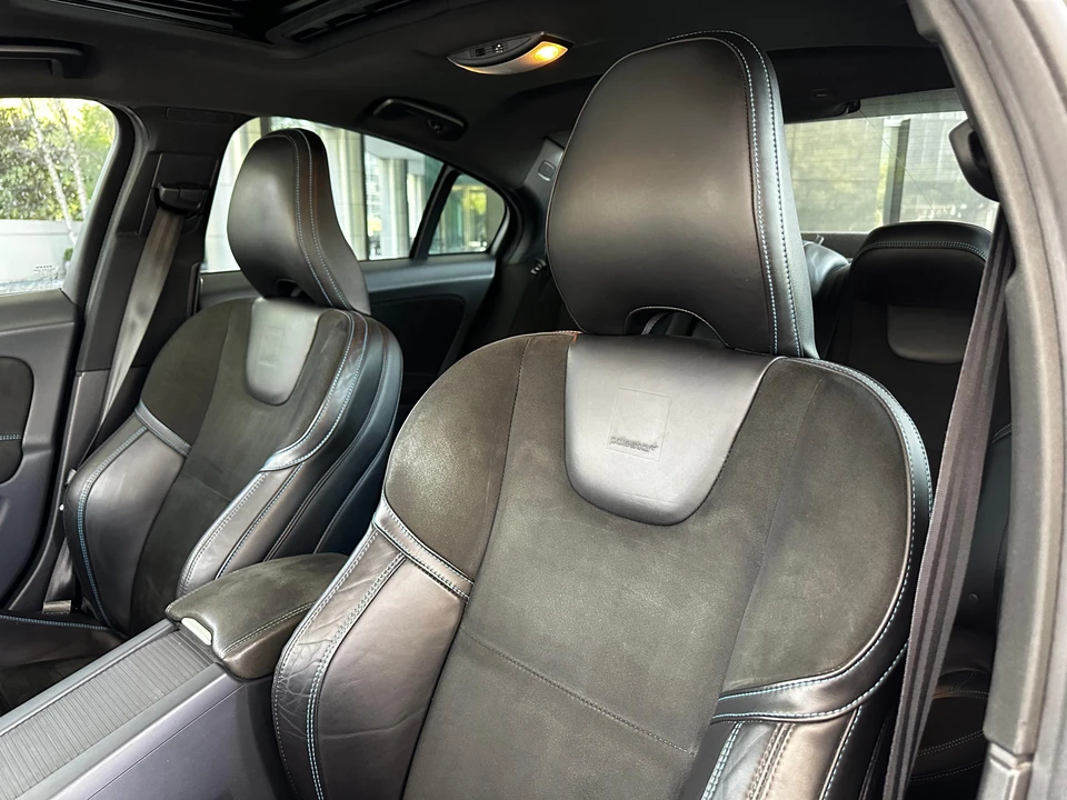 2017 Volvo S60 2nd Gen - Image 30 of 31