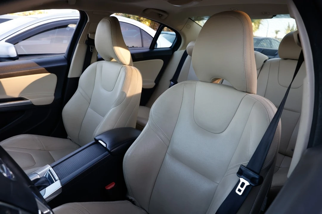 2017 Volvo S60 2nd Gen - Image 6 of 12