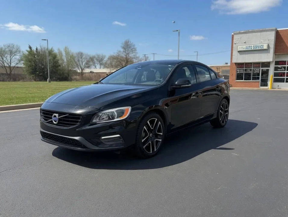 2017 Volvo S60 2nd Gen - Image 2 of 13