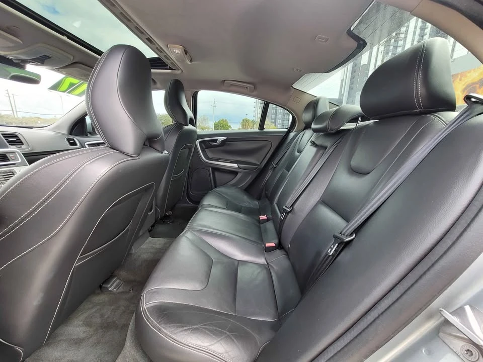 2017 Volvo S60 2nd Gen - Image 11 of 18