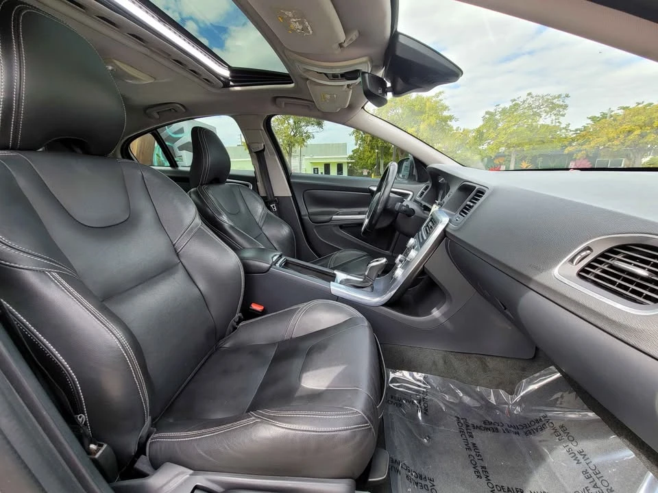 2017 Volvo S60 2nd Gen - Image 12 of 18