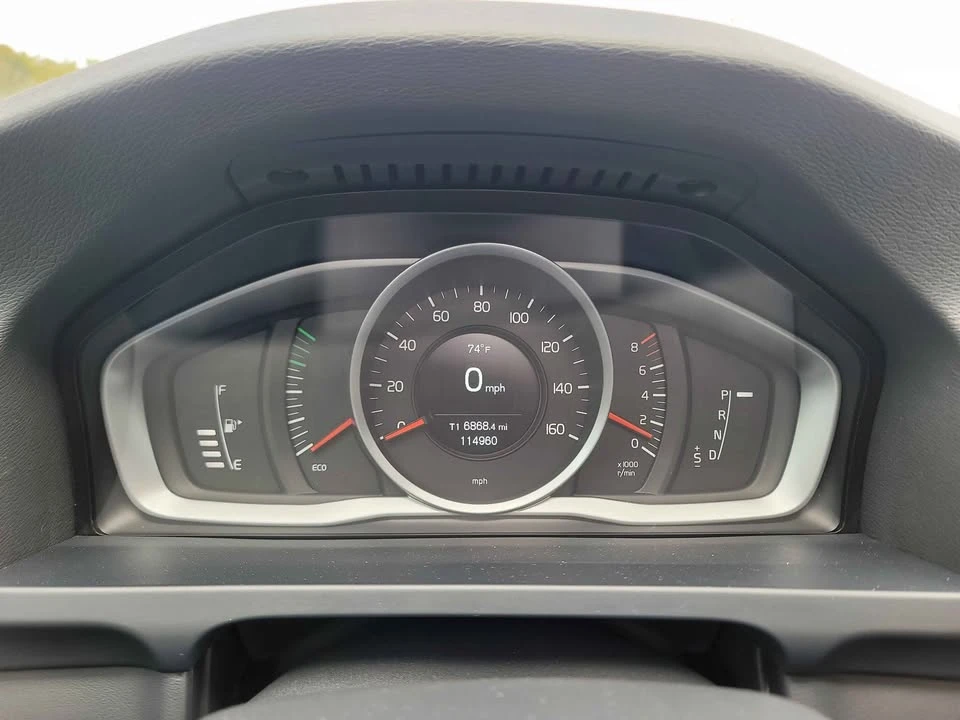 2017 Volvo S60 2nd Gen - Image 17 of 18