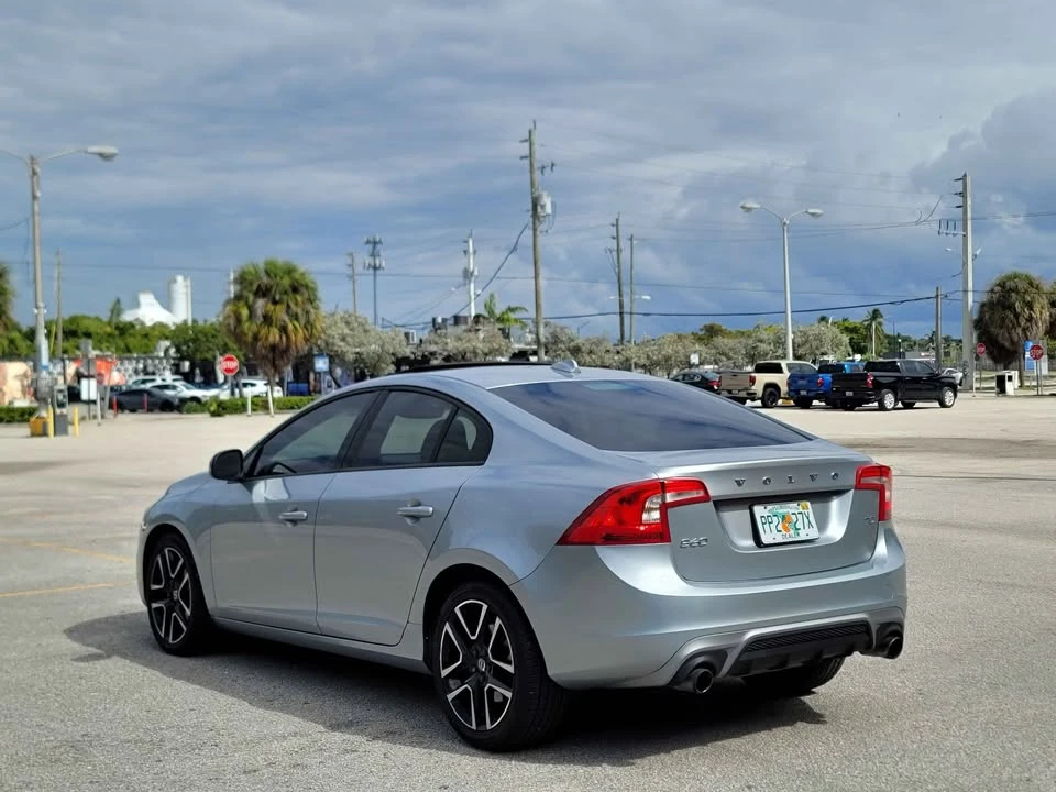 2017 Volvo S60 2nd Gen - Image 7 of 18
