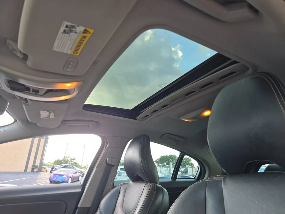 2017 Volvo S60 2nd Gen - Image 14 of 19