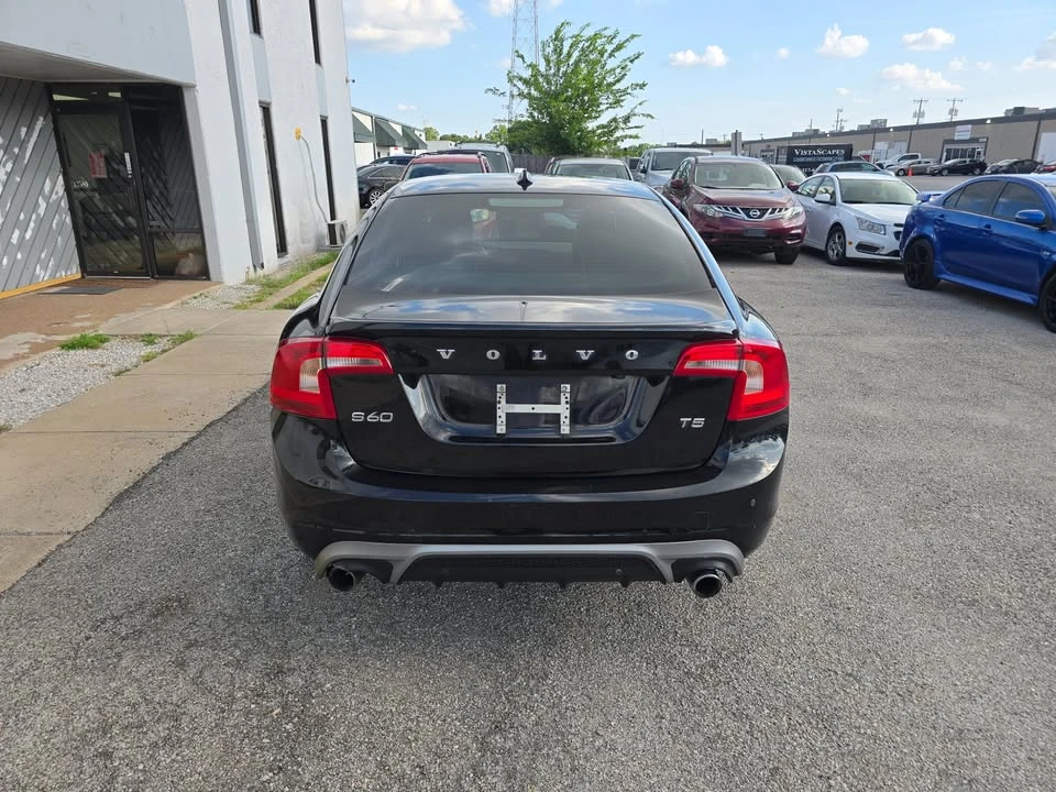 2017 Volvo S60 2nd Gen - Image 5 of 19