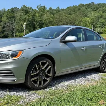 2017 Volvo S60 T5 Dynamic Sedan 4D