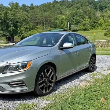 2017 Volvo S60 T5 Dynamic Sedan 4D