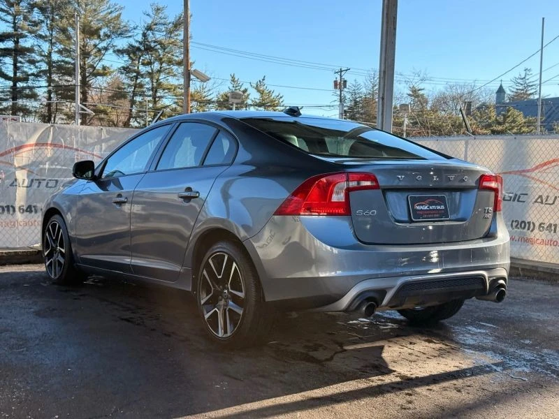 2017 Volvo S60 2nd Gen - Image 9 of 12