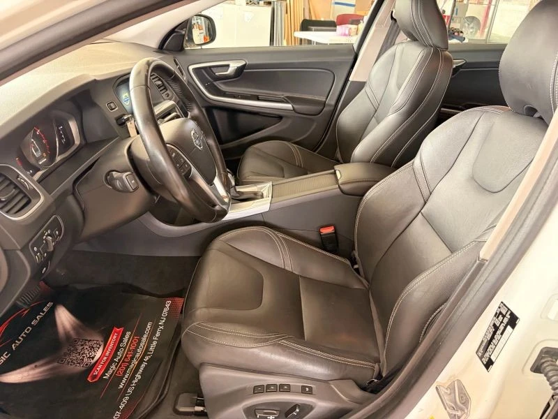 2017 Volvo S60 2nd Gen - Image 11 of 12