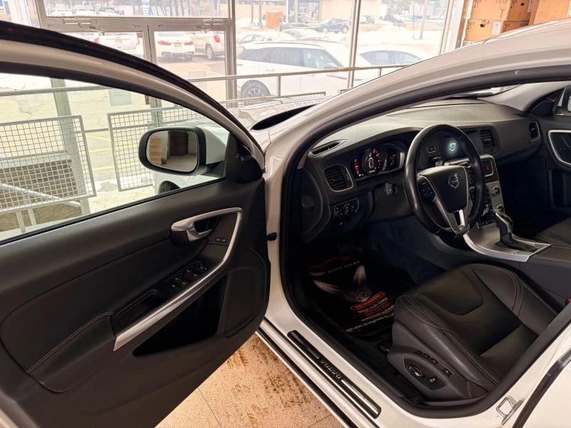 2017 Volvo S60 2nd Gen - Image 10 of 12