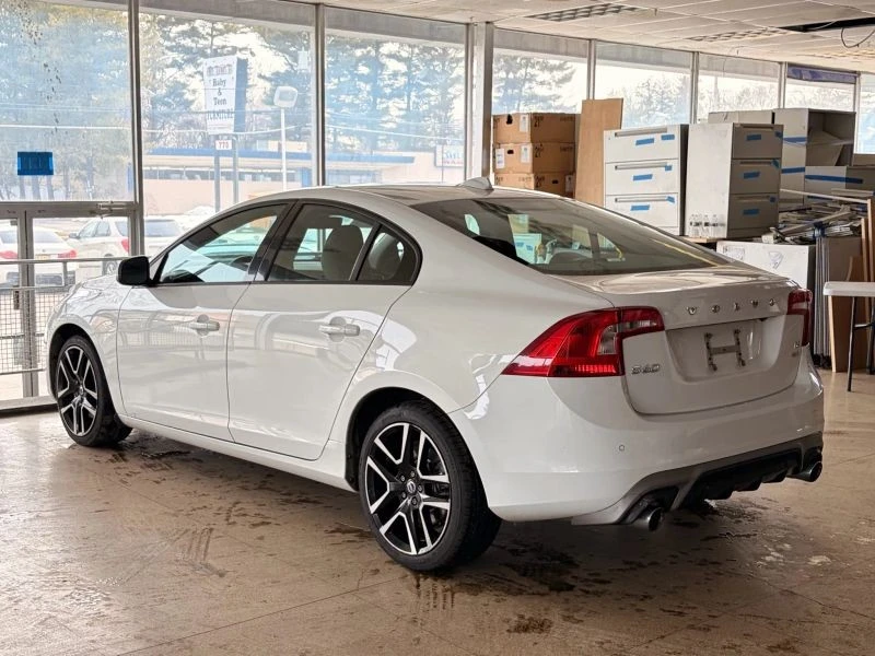 2017 Volvo S60 2nd Gen - Image 9 of 12