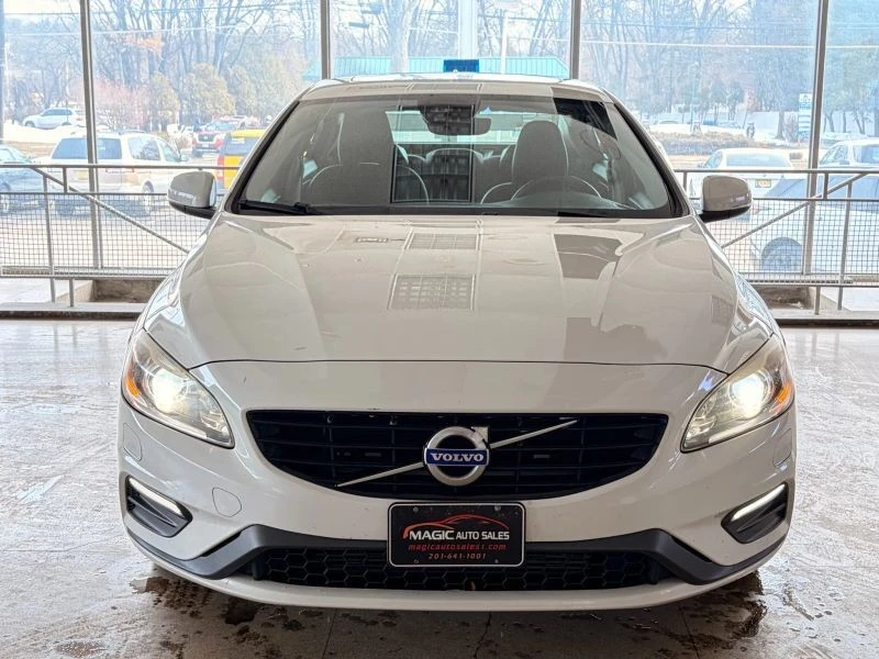 2017 Volvo S60 2nd Gen - Image 5 of 12
