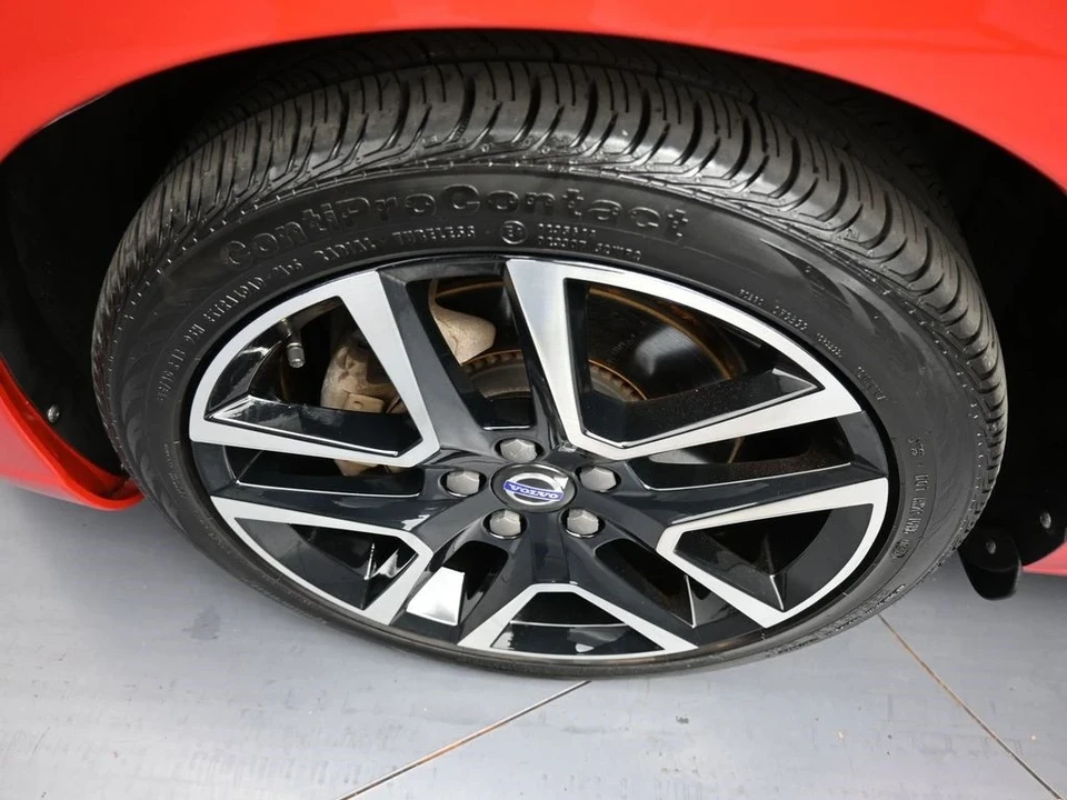 2017 Volvo S60 2nd Gen - Image 14 of 21