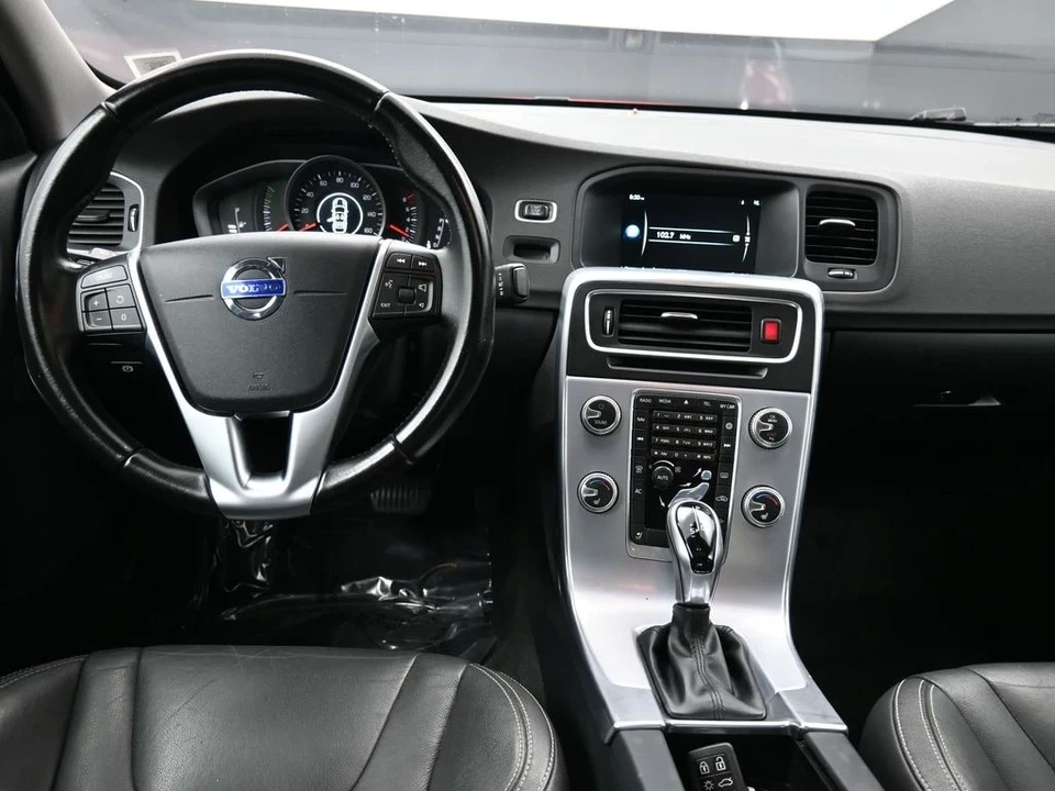 2017 Volvo S60 2nd Gen - Image 20 of 21