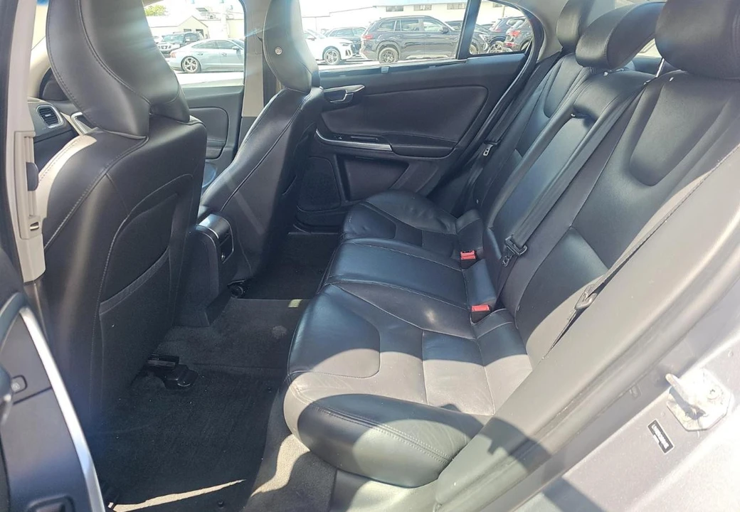 2017 Volvo S60 2nd Gen - Image 15 of 17