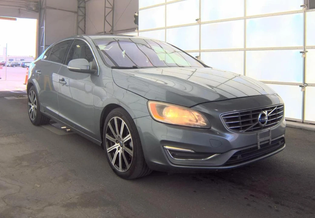 2017 Volvo S60 2nd Gen - Image 4 of 17