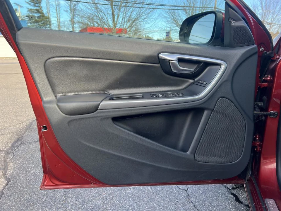 2017 Volvo S60 2nd Gen - Image 12 of 12