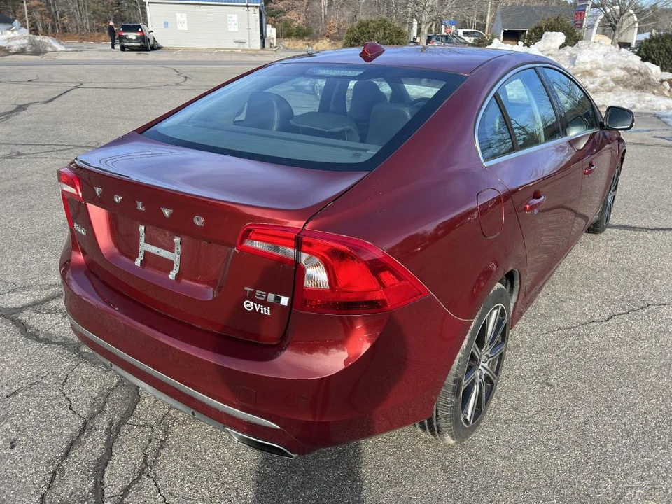2017 Volvo S60 2nd Gen - Image 8 of 12