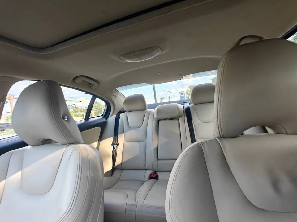 2017 Volvo S60 2nd Gen - Image 20 of 21