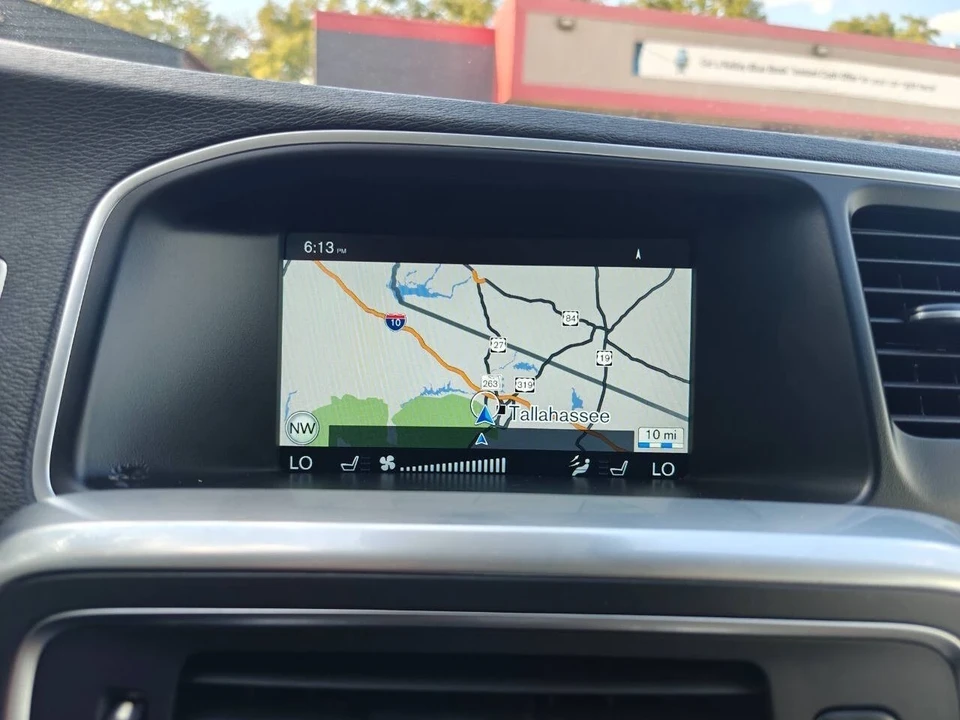2017 Volvo S60 2nd Gen - Image 15 of 21