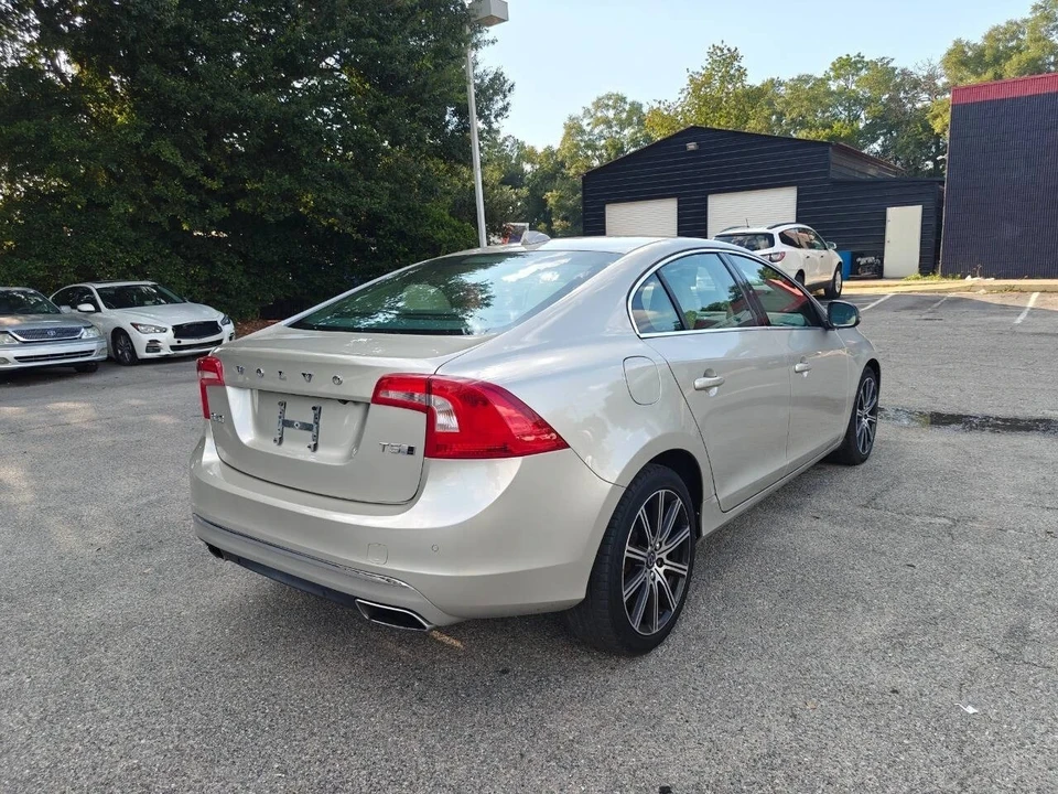 2017 Volvo S60 2nd Gen - Image 4 of 12