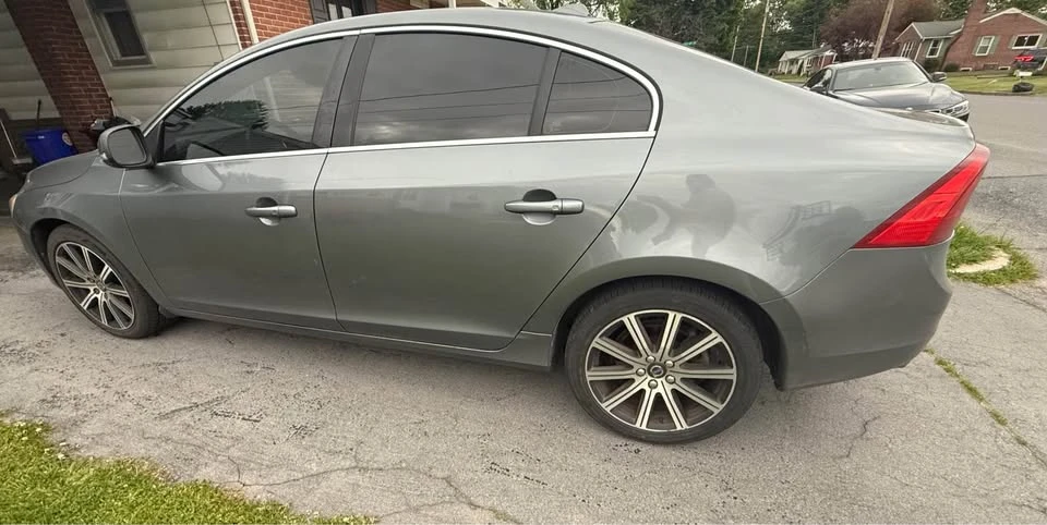 2017 Volvo S60 2nd Gen - Image 3 of 7