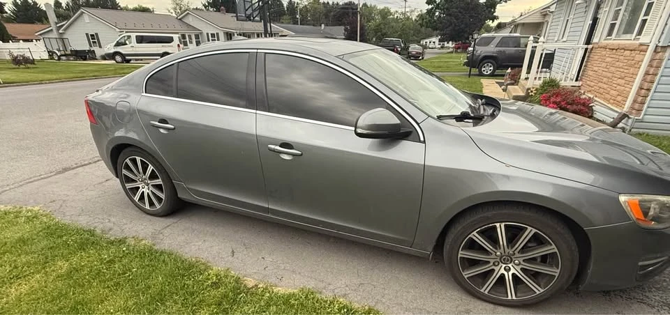 2017 Volvo S60 2nd Gen - Image 2 of 7