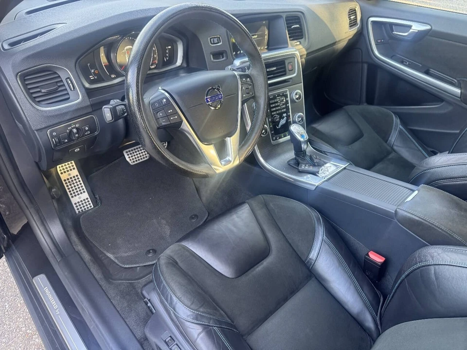 2017 Volvo S60 2nd Gen - Image 8 of 20
