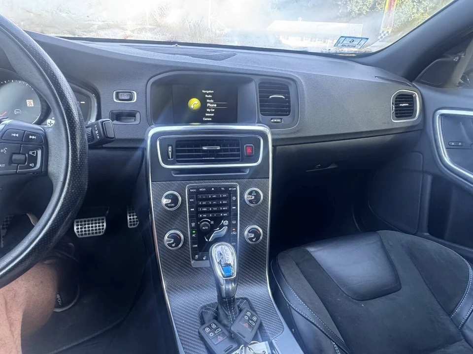 2017 Volvo S60 2nd Gen - Image 15 of 20