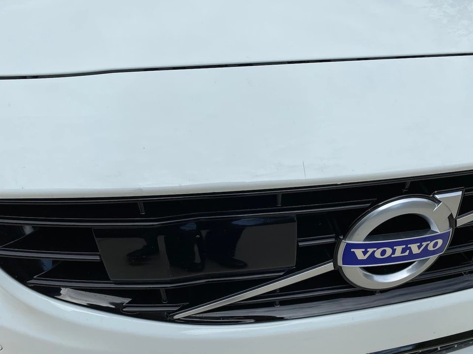 2017 Volvo S60 2nd Gen - Image 17 of 31