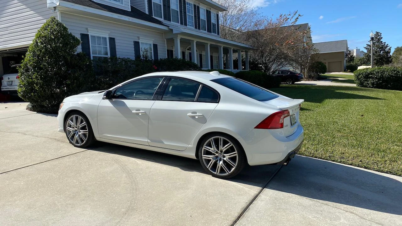 2017 Volvo S60 2nd Gen - Image 10 of 31